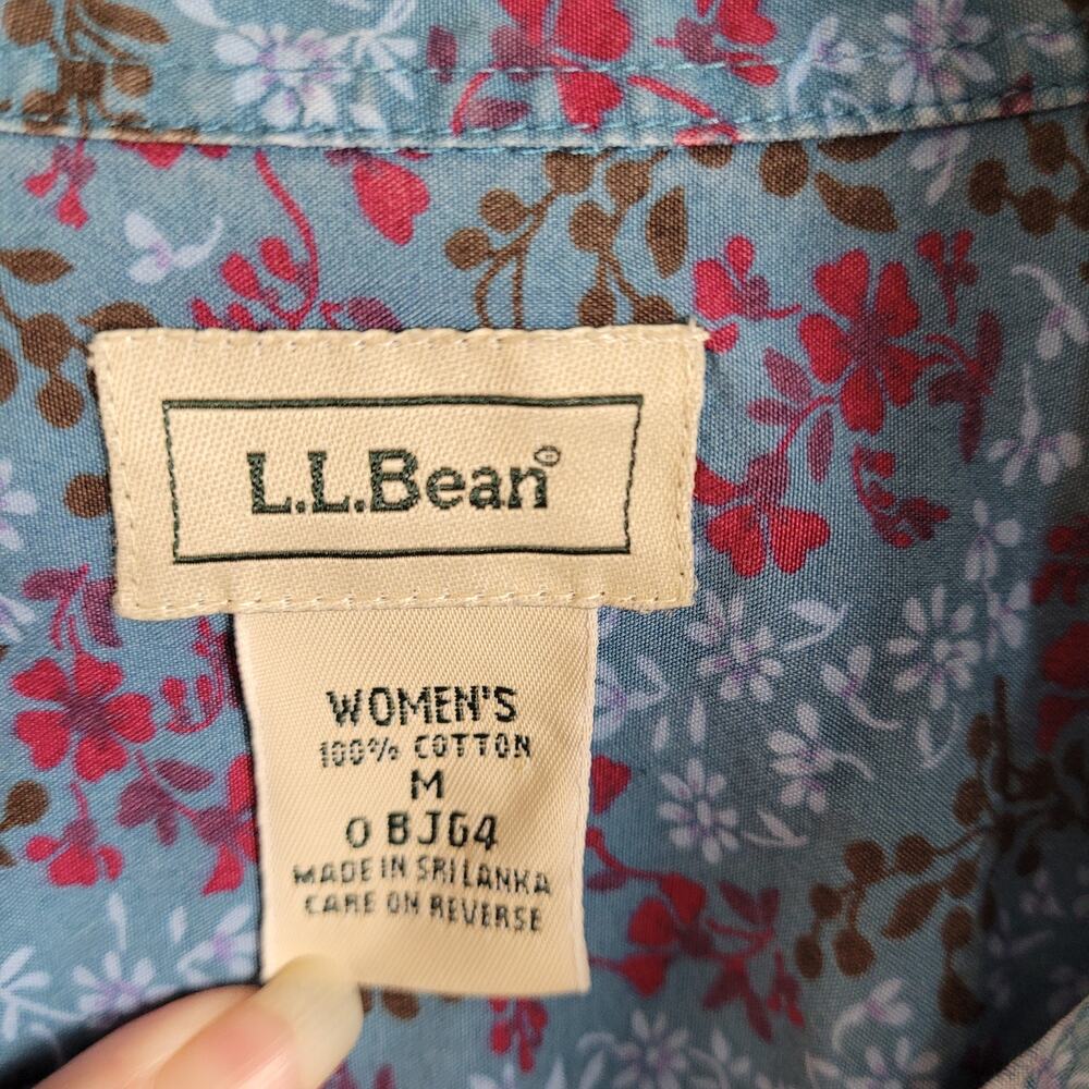 L.L. Bean blue floral button up top Size Med women cottagecore dainty feminine - Picture 3 of 8